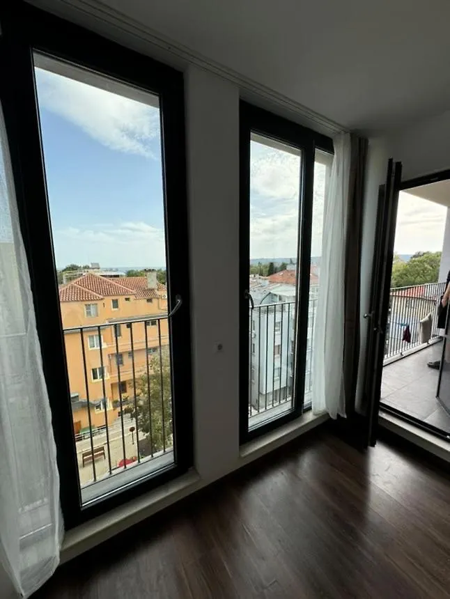Apartment Steya Top Center Varna